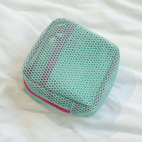 Chroma Mesh Pouch