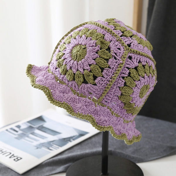 Chapeau en crochet à fleurs